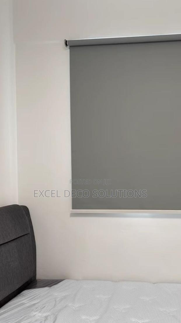 Roller Blinds – Professional Window Blinds Solution
