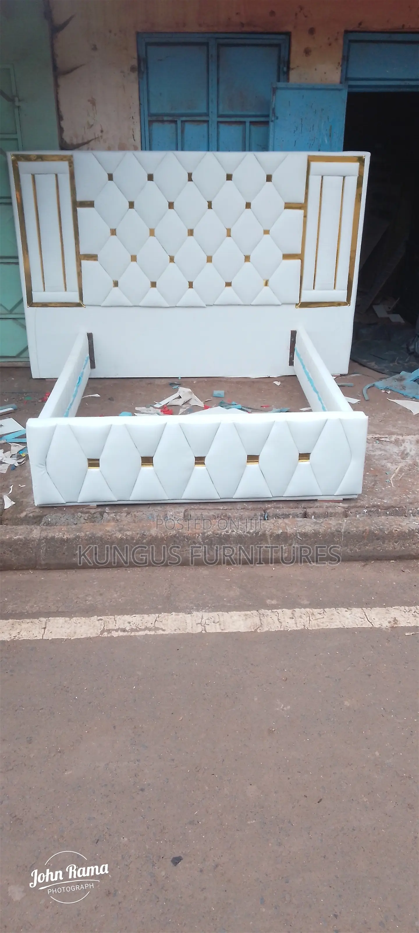 White Chester Bed