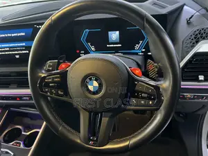 BMW XM Base AWD 2023 White