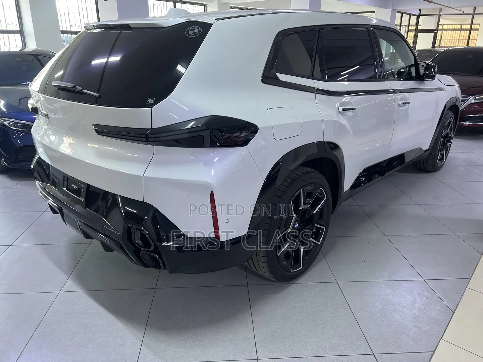 BMW XM Base AWD 2023 White