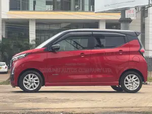 Nissan Dayz Roox 2019 Red