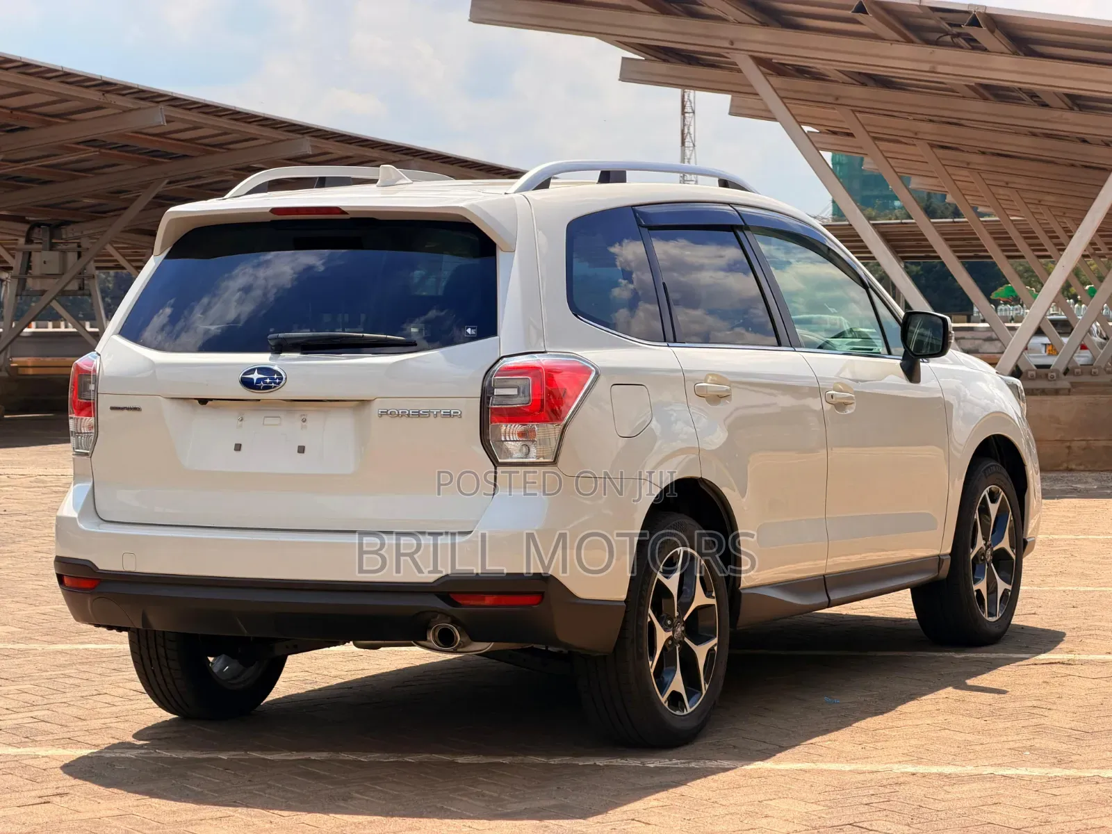 Subaru Forester 2018 White