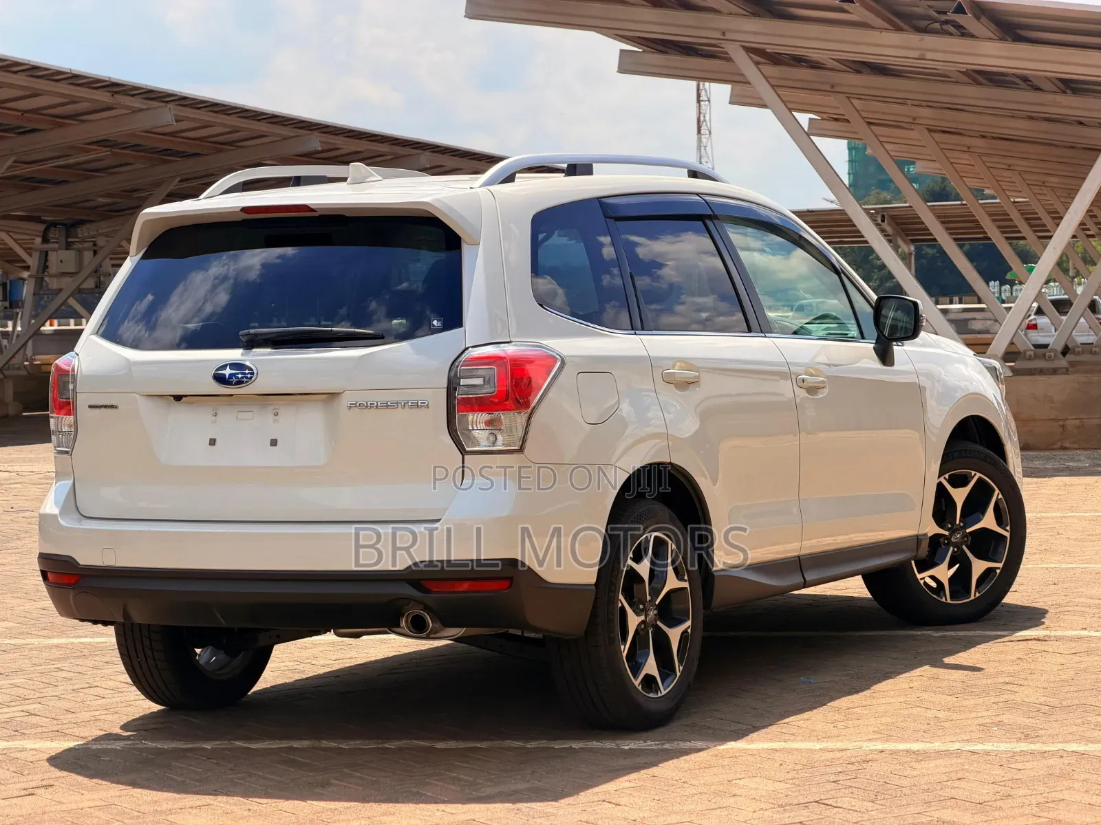 Subaru Forester 2018 White
