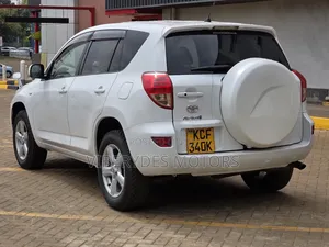 Toyota RAV4 2008 White