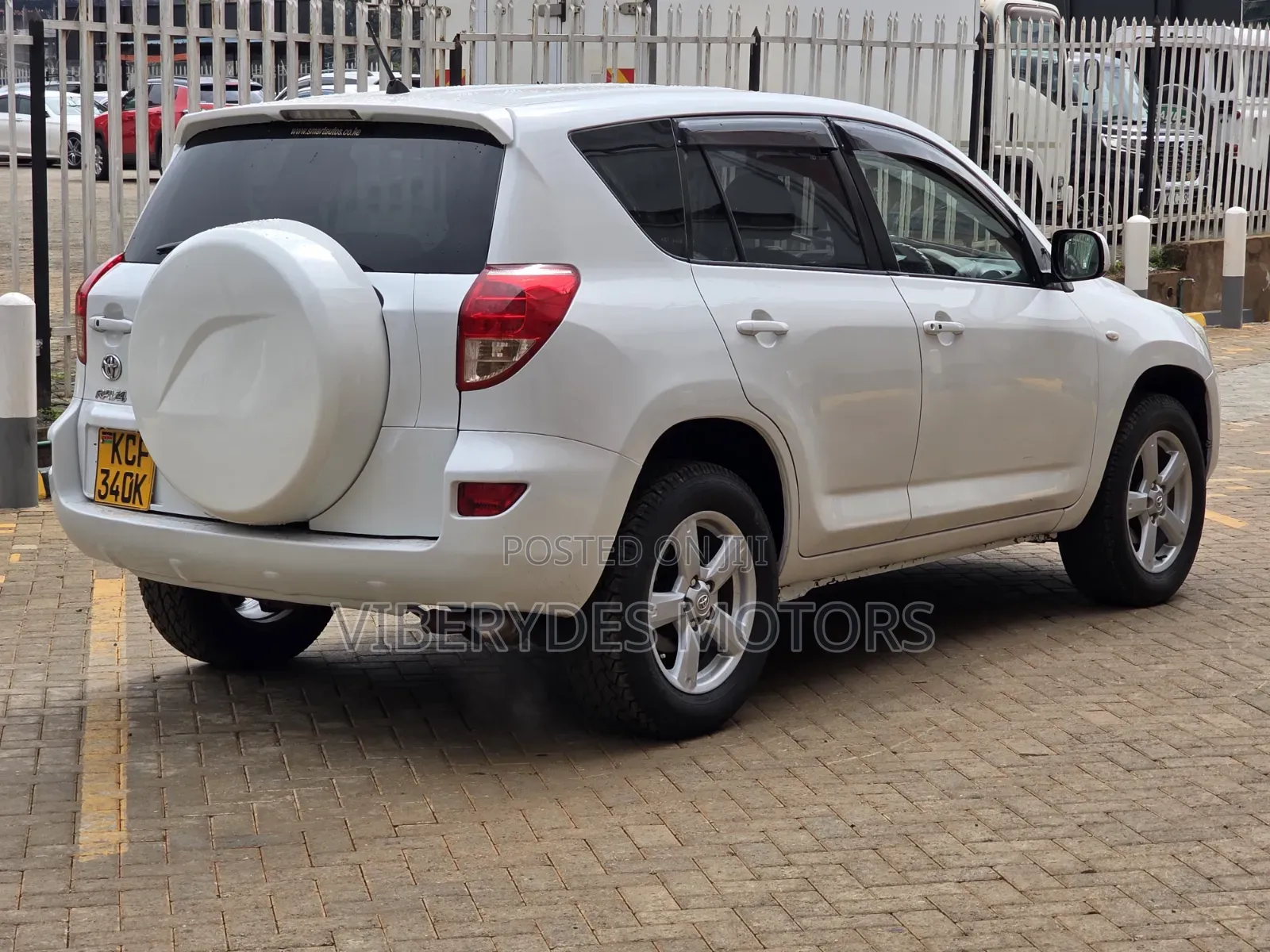 Toyota RAV4 2008 White