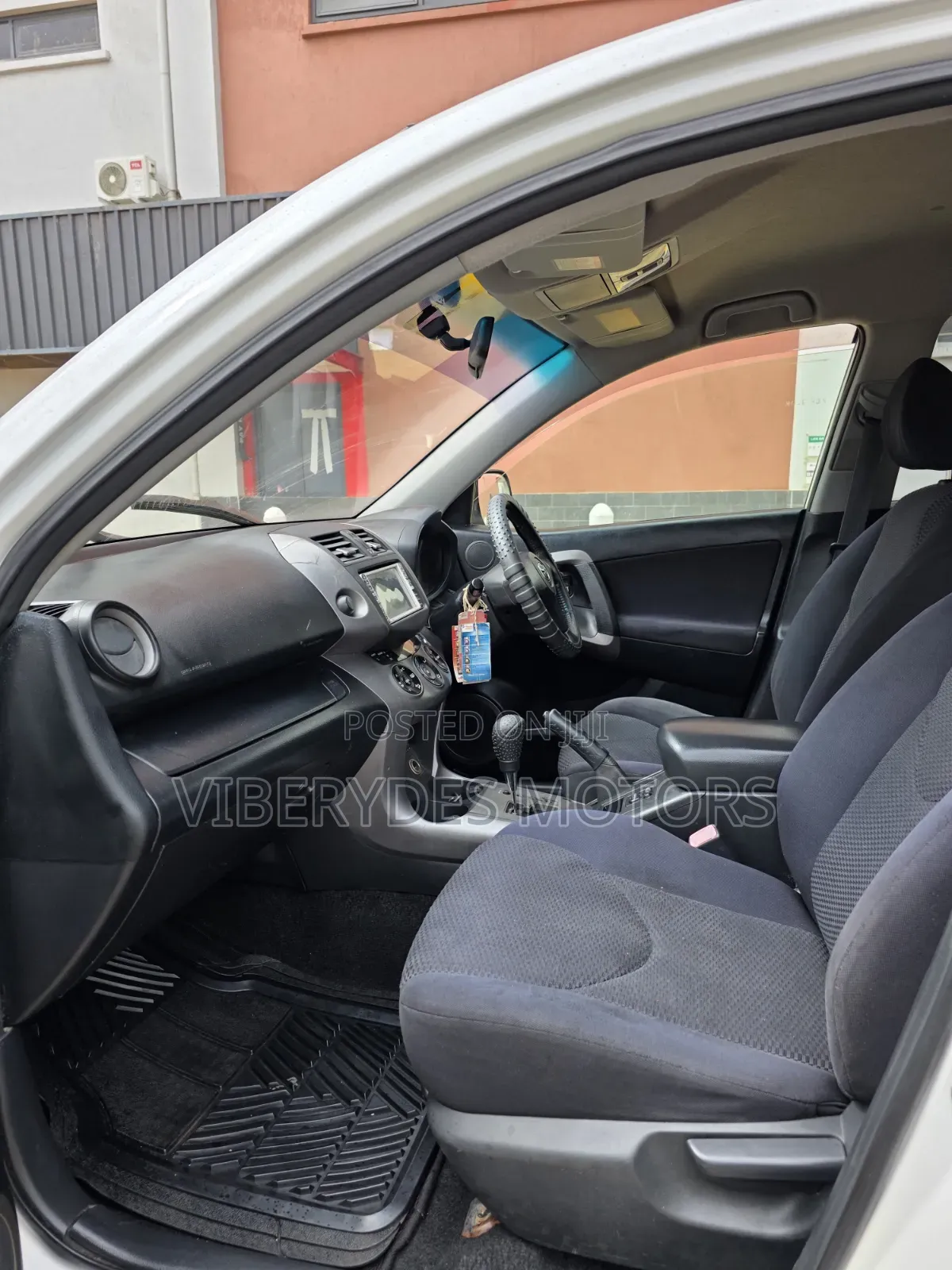 Toyota RAV4 2008 White