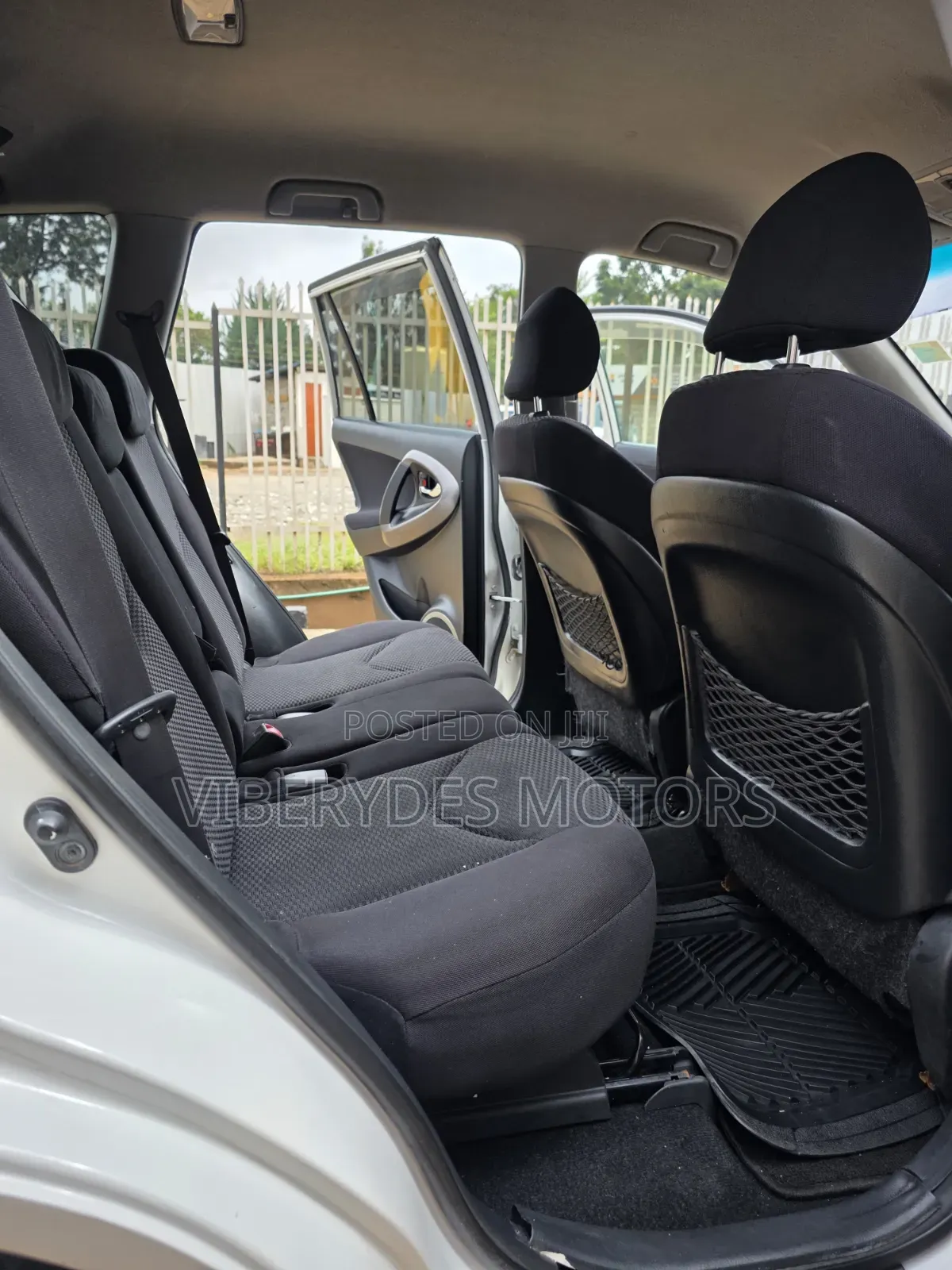 Toyota RAV4 2008 White