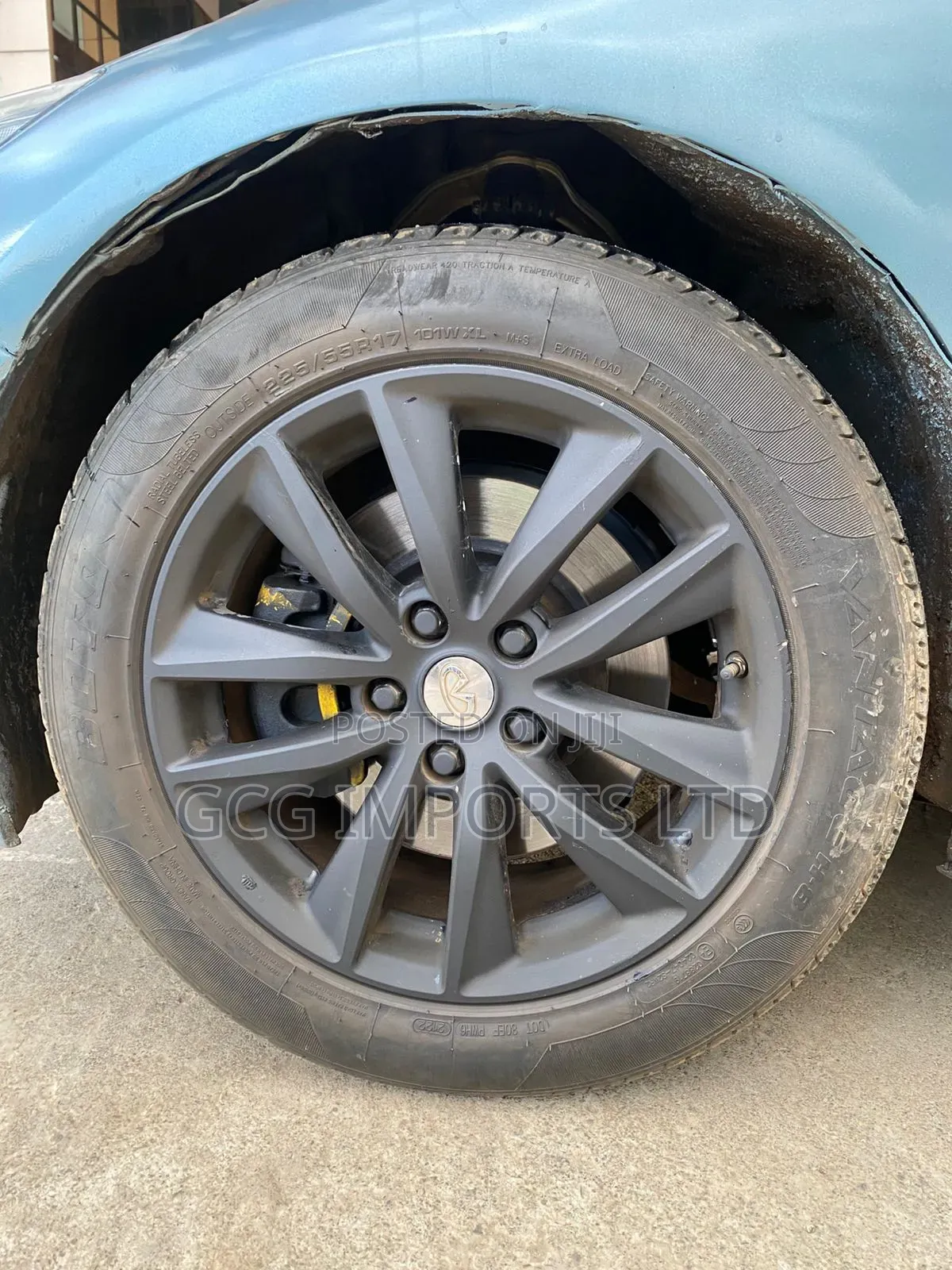 Nissan Skyline 2014 Blue