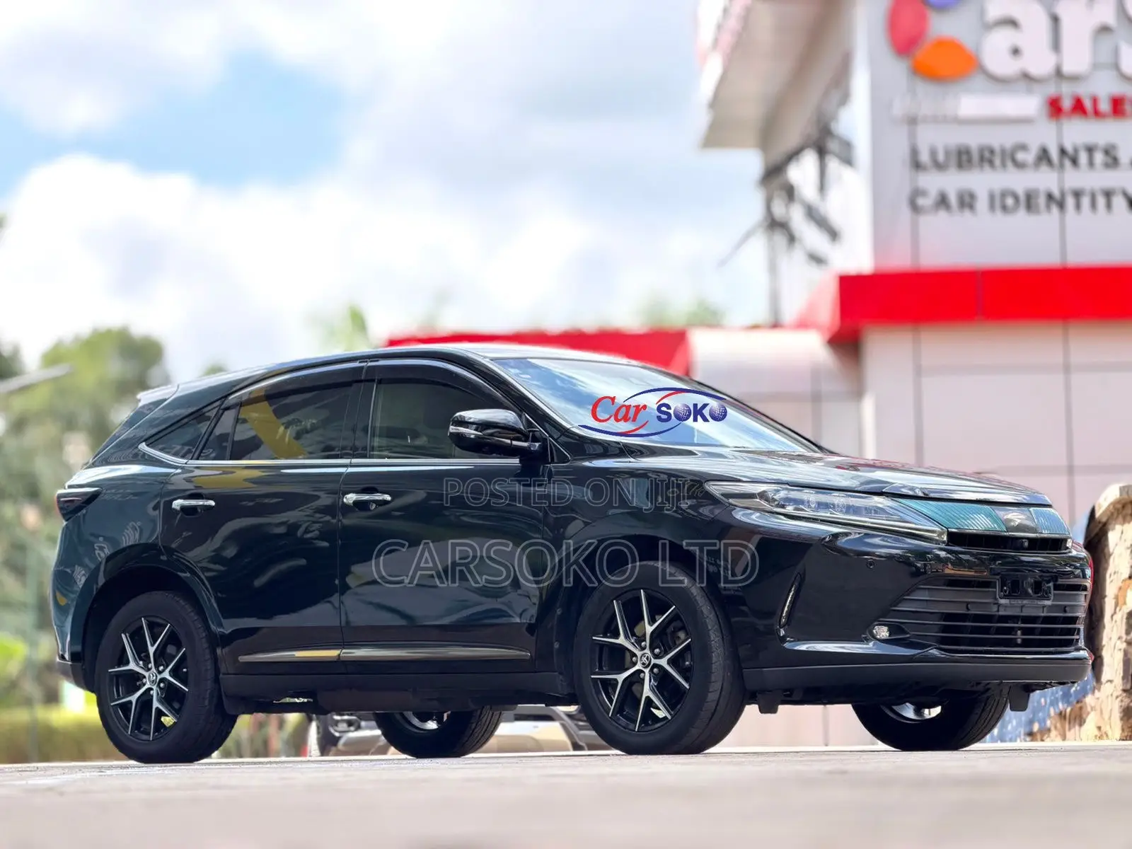 Toyota Harrier 2.0 2019 Black