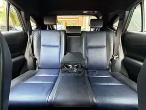 Toyota Harrier 2.0 2019 Black