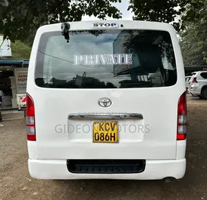 Toyota HiAce 2012 White
