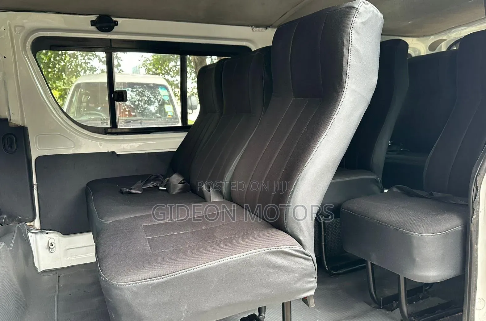 Toyota HiAce 2012 White