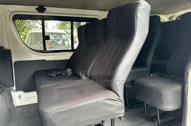Toyota HiAce 2012 White - thumbnail 6