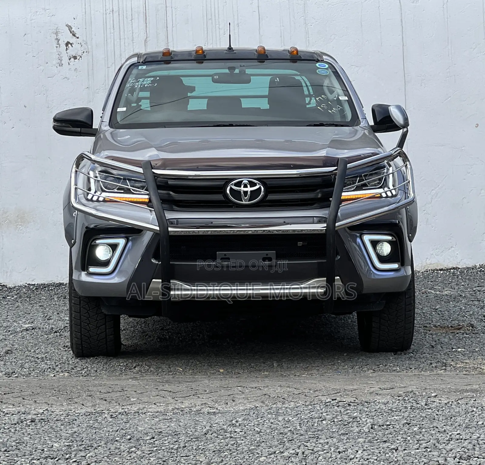 Toyota Hilux Revo Double Cab Deisel 2.4 AWD 2018 Silver
