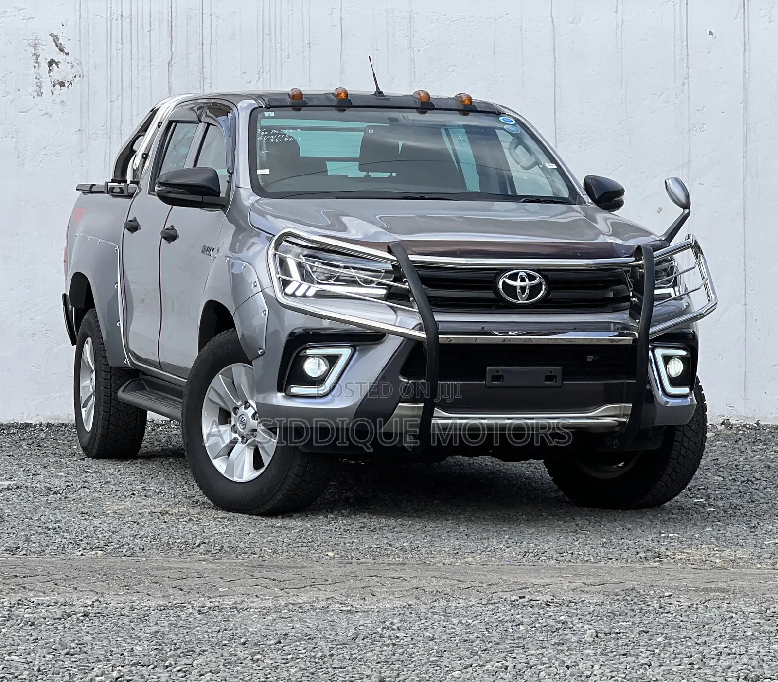 Toyota Hilux Revo Double Cab Deisel 2.4 AWD 2018 Silver