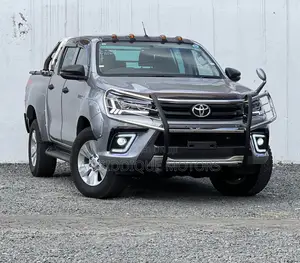 Toyota Hilux Revo Double Cab Deisel 2.4 AWD 2018 Silver
