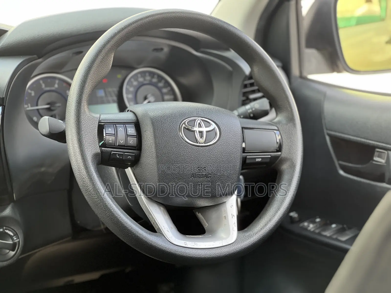 Toyota Hilux Revo Double Cab Deisel 2.4 AWD 2018 Silver