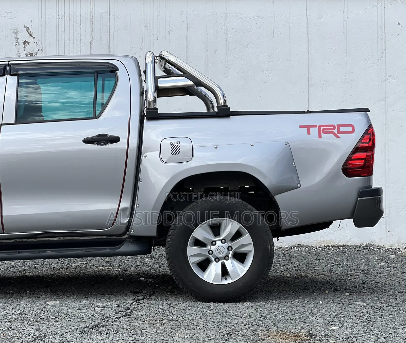 Toyota Hilux Revo Double Cab Deisel 2.4 AWD 2018 Silver