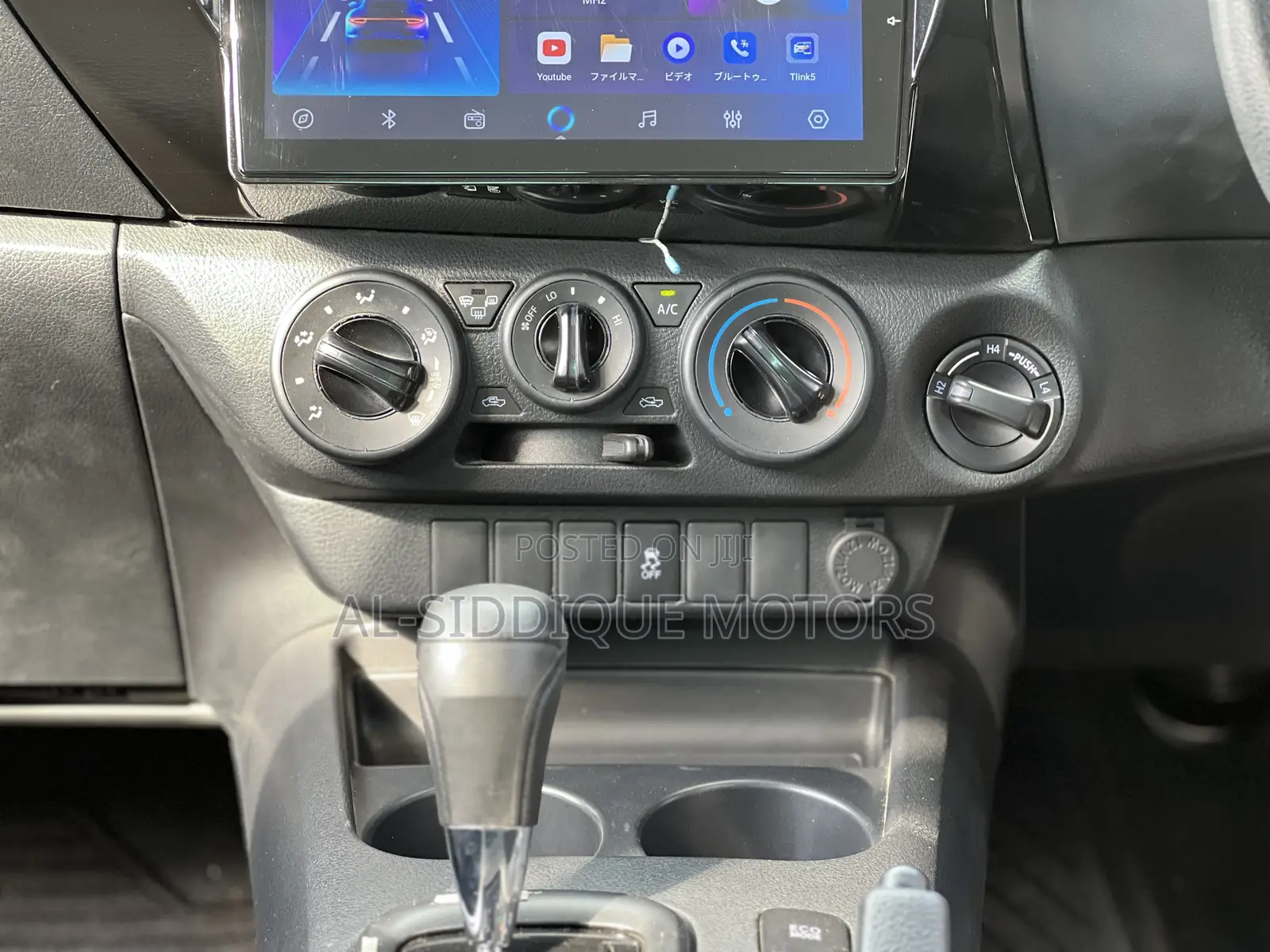 Toyota Hilux Revo Double Cab Deisel 2.4 AWD 2018 Silver