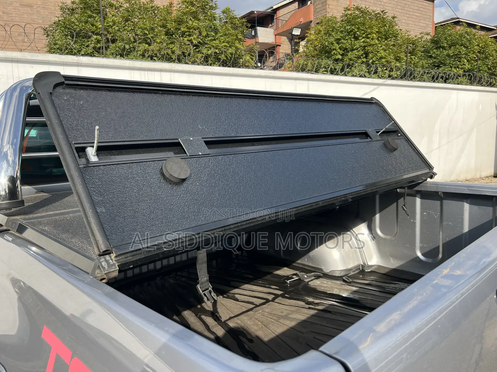 Toyota Hilux Revo Double Cab Deisel 2.4 AWD 2018 Silver