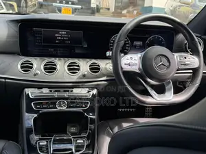 Mercedes-Benz E200 2019 White