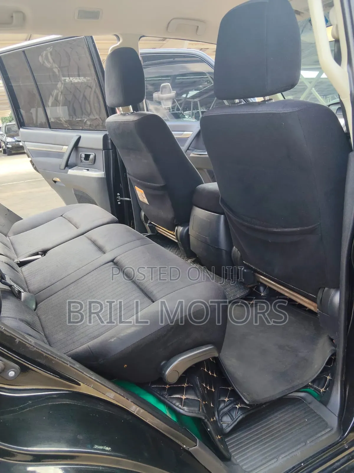 Mitsubishi Pajero 2014 Black