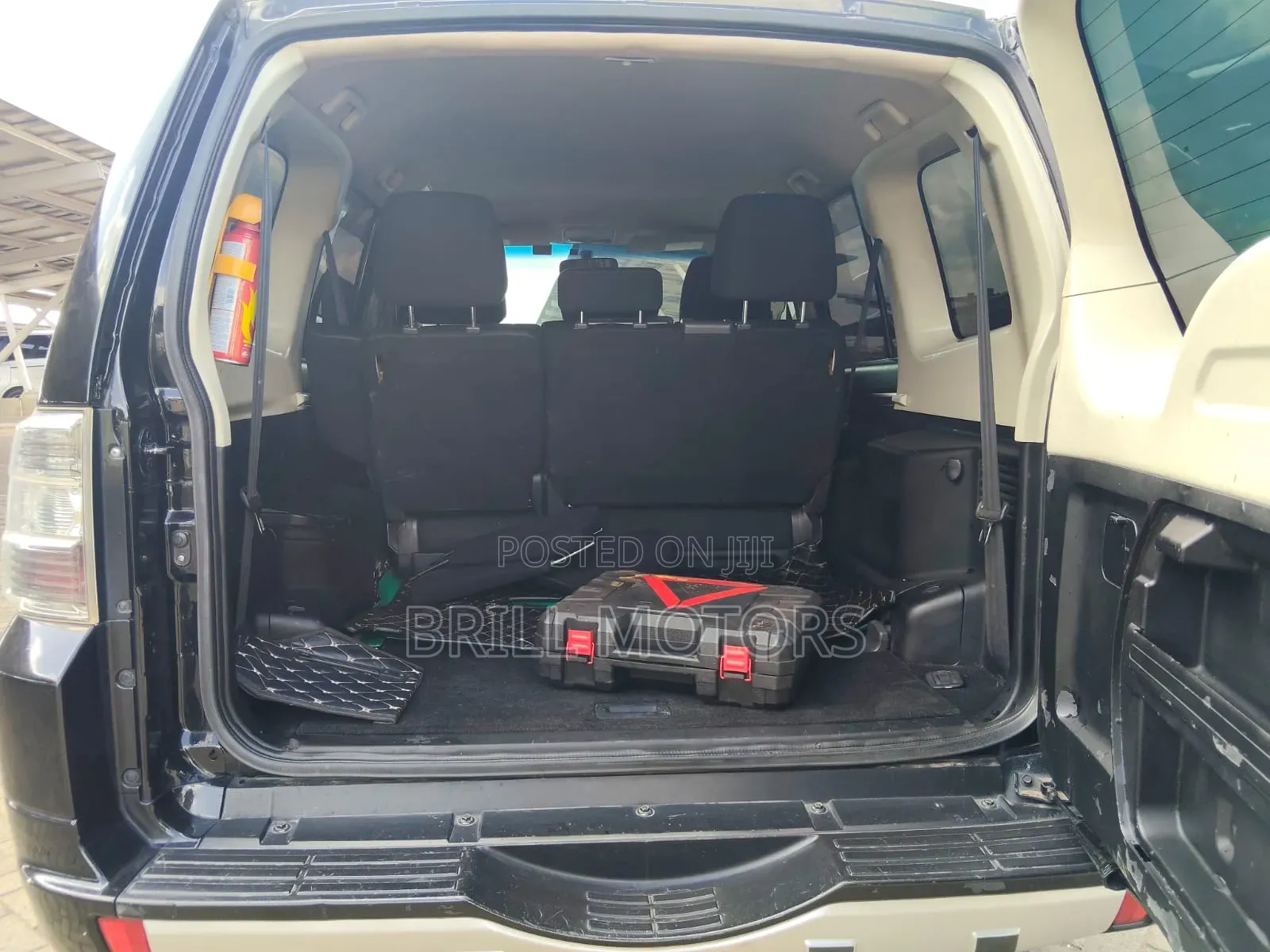Mitsubishi Pajero 2014 Black