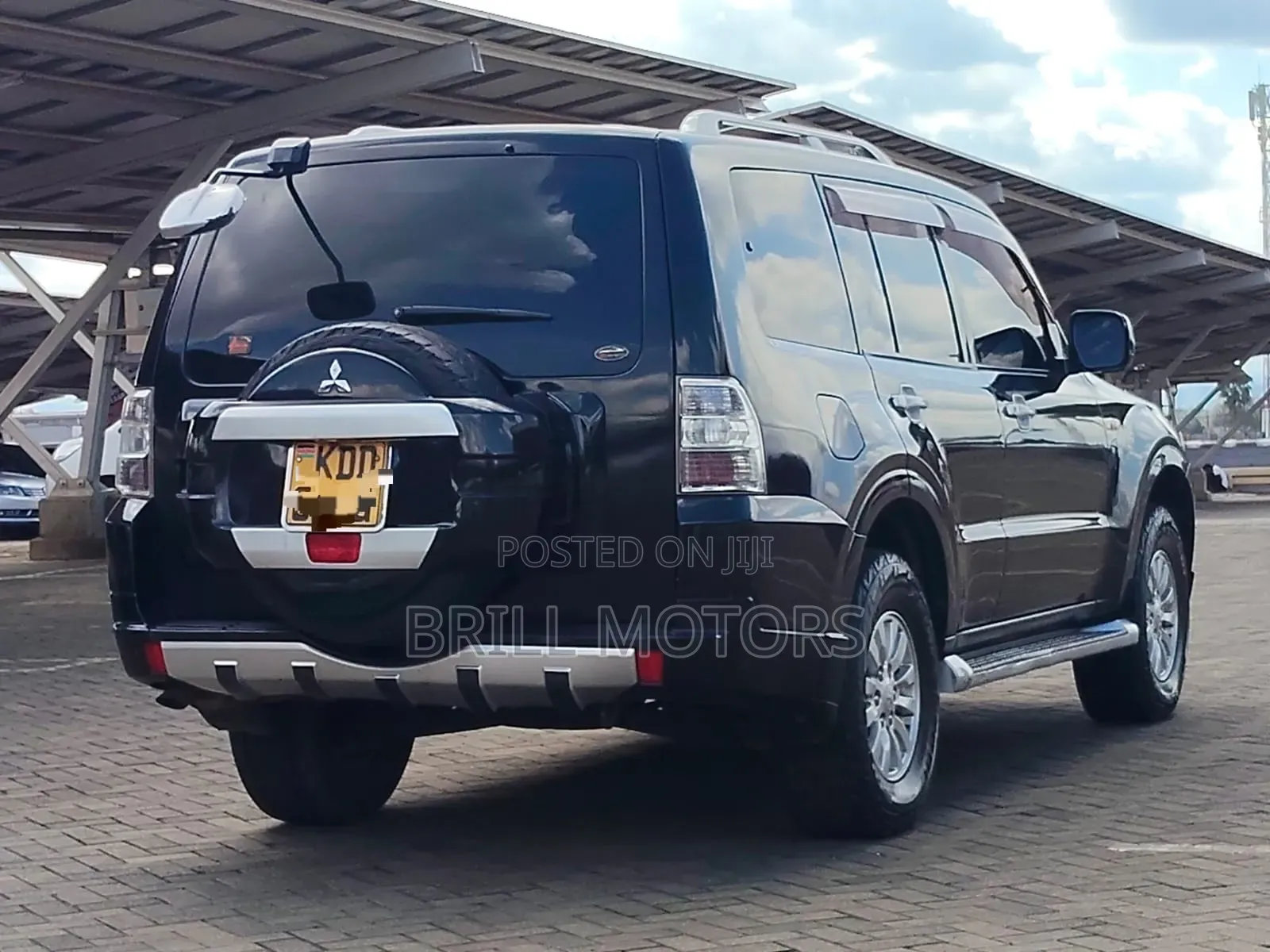Mitsubishi Pajero 2014 Black