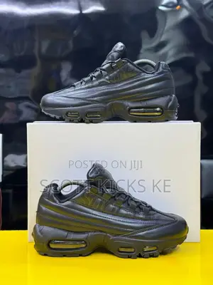 Nike Airmax 95 Lux Black Supreme