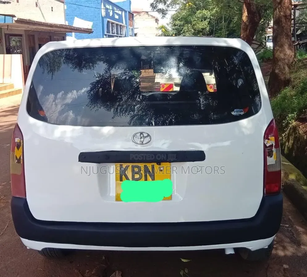 Toyota Probox 2006 White