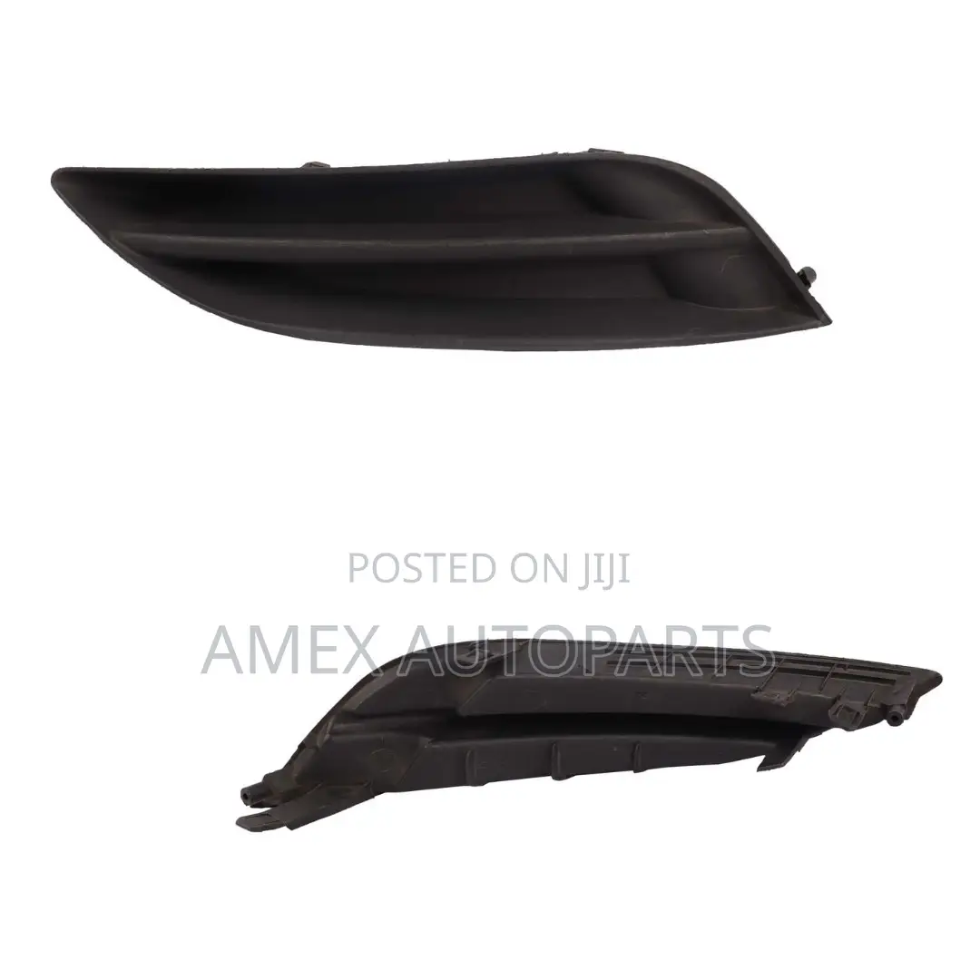 Fog Cover Toyota Auris 2008 Onwards RHS