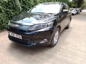 Toyota Harrier 2.0 2015 Black