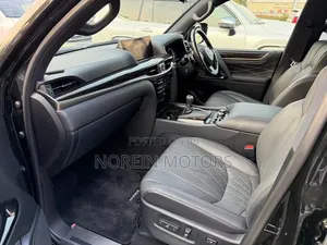 Lexus LX 570 AWD 2019 Matt Black
