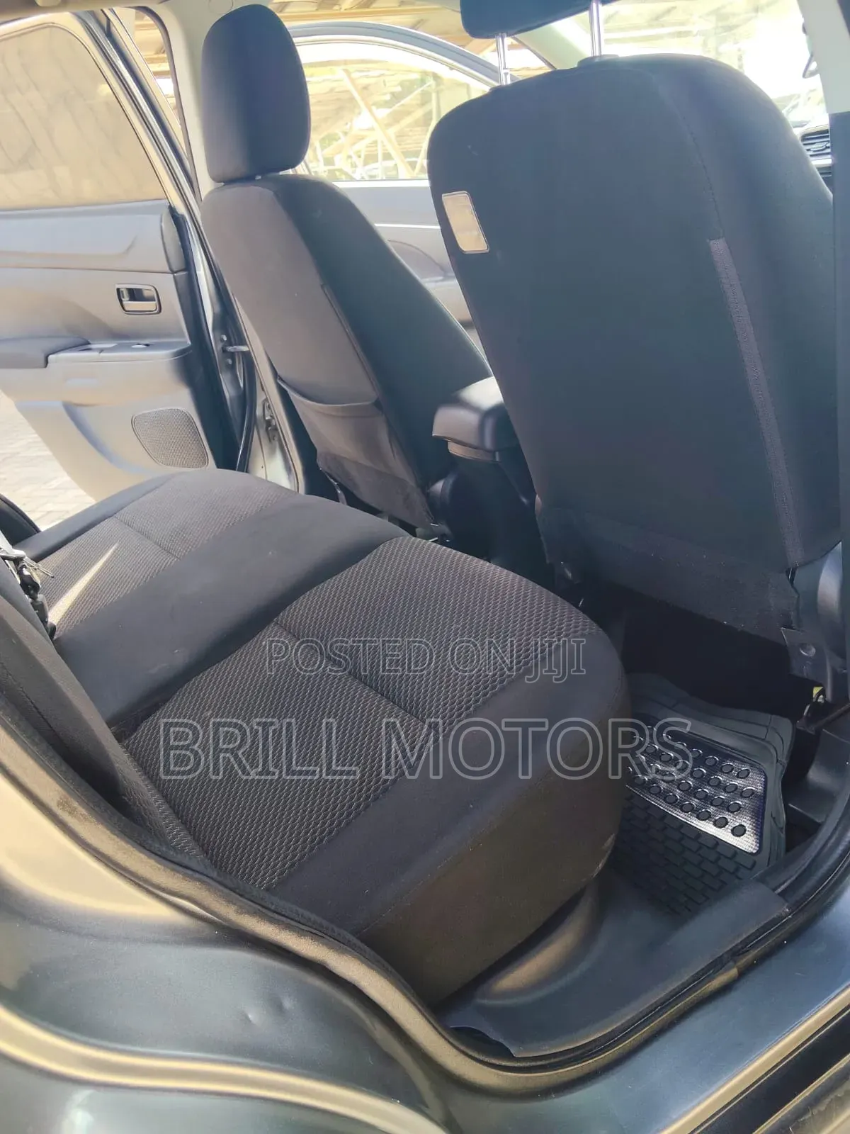 Mitsubishi RVR 2015 Silver