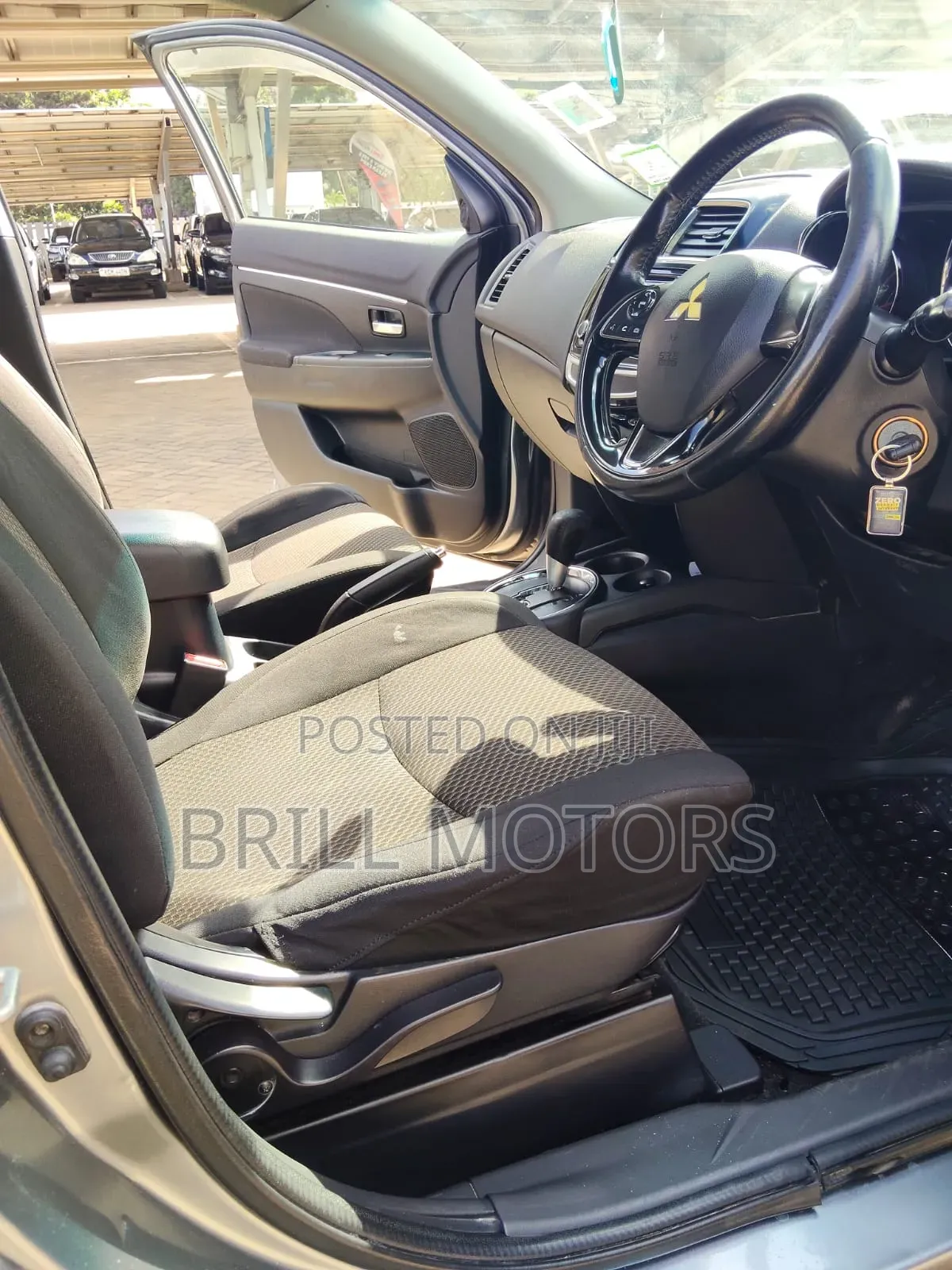 Mitsubishi RVR 2015 Silver