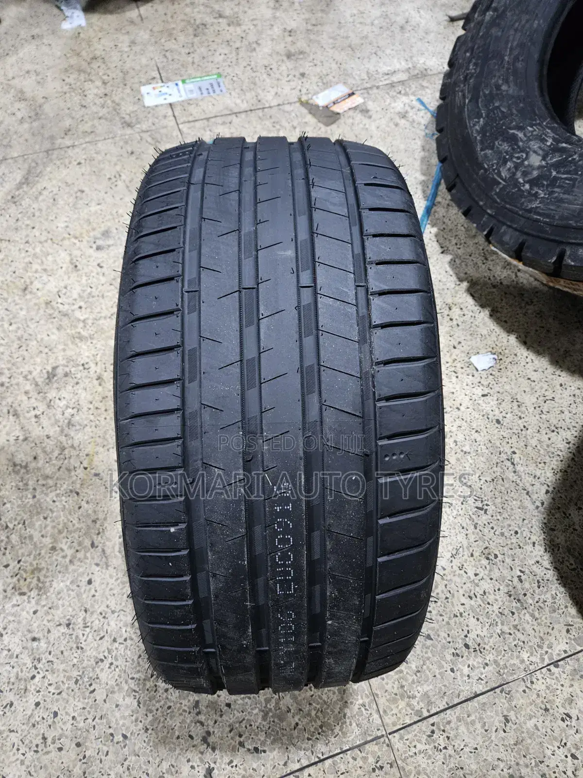 295/35r21 Lykeen