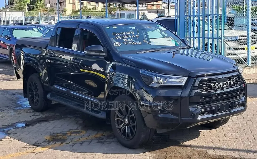 Toyota Hilux 2.8 Diesel 2020 Blue