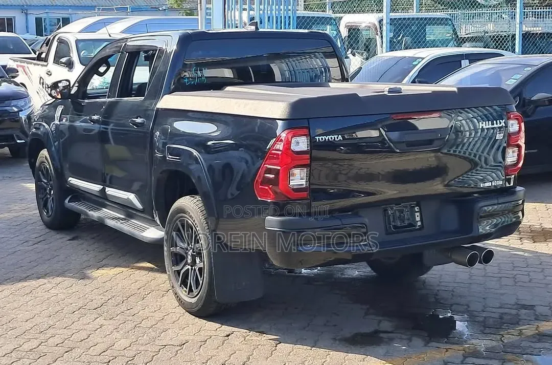 Toyota Hilux 2.8 Diesel 2020 Blue