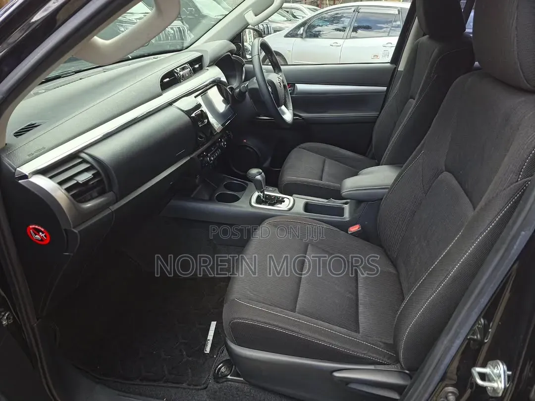 Toyota Hilux 2.8 Diesel 2020 Blue