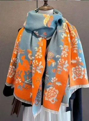 Stay Warm in Style — Fresh Cashmere Scarves Now in Stock