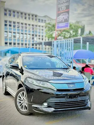 Toyota Harrier 2.0 2018 Black