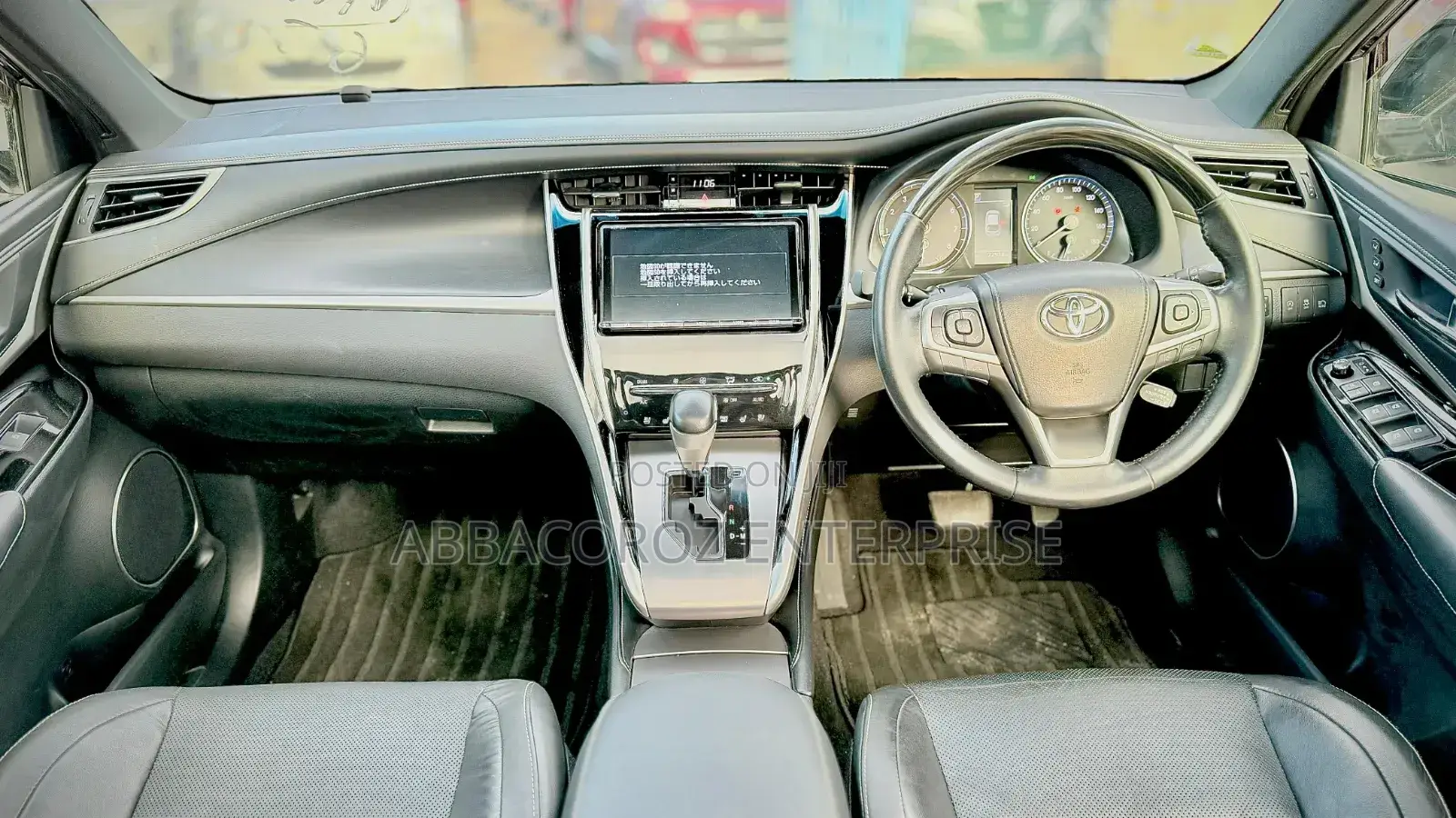 Toyota Harrier 2.0 2018 Black