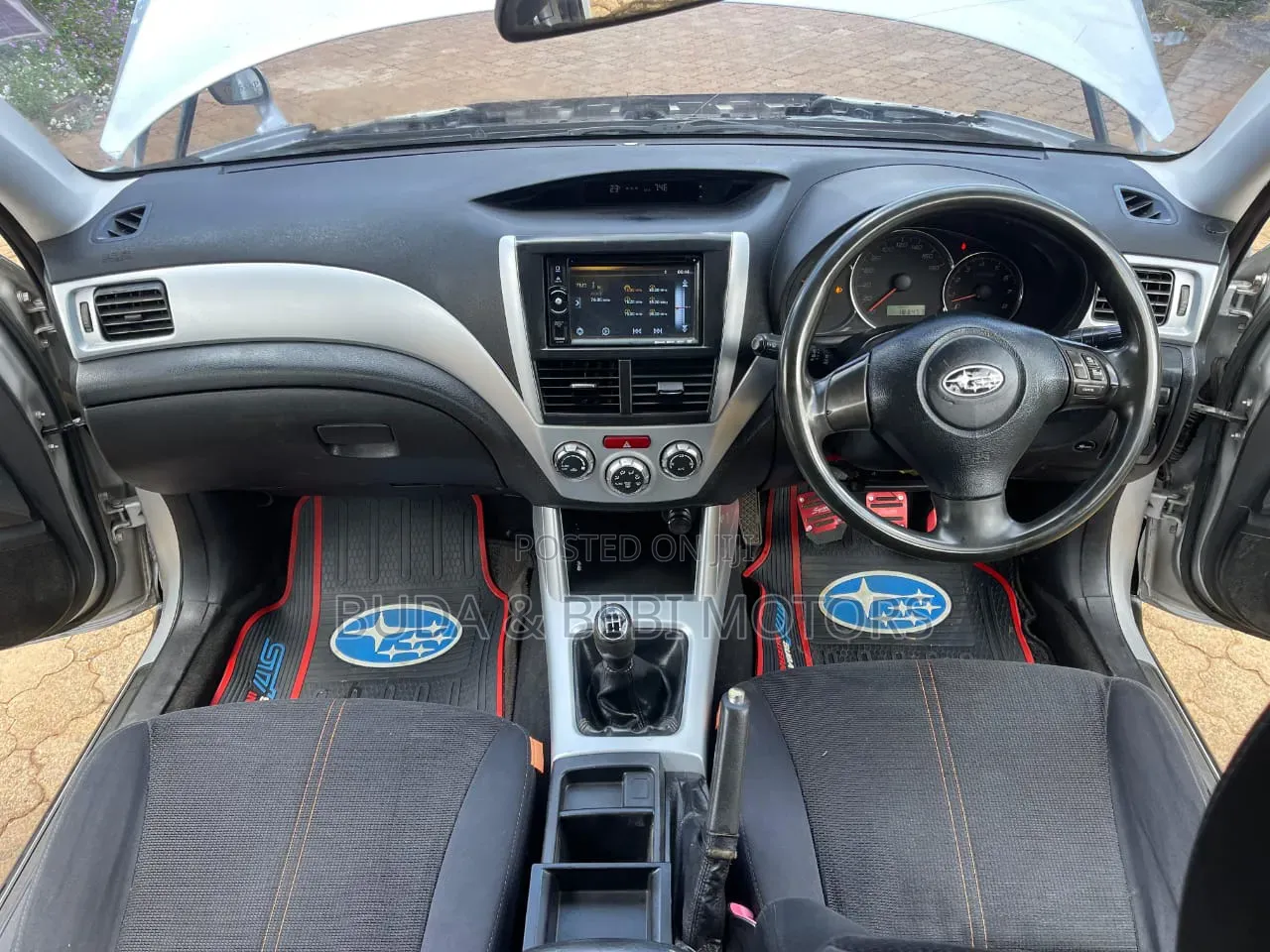 Subaru Forester 2010 Silver