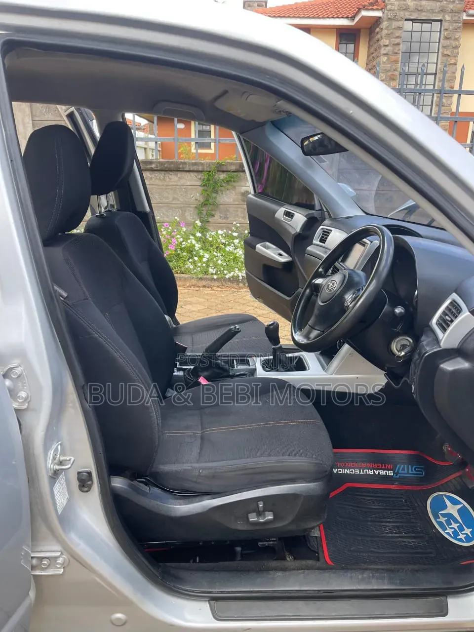 Subaru Forester 2010 Silver