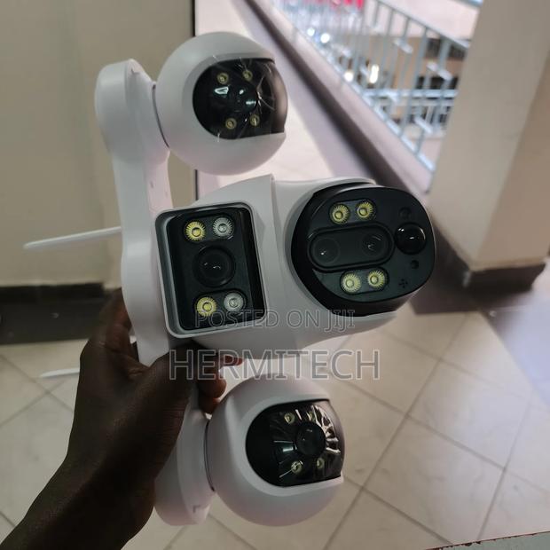 Outdoor Solar Powered PTZ Surveillance Security Camera 4g 4-Lens