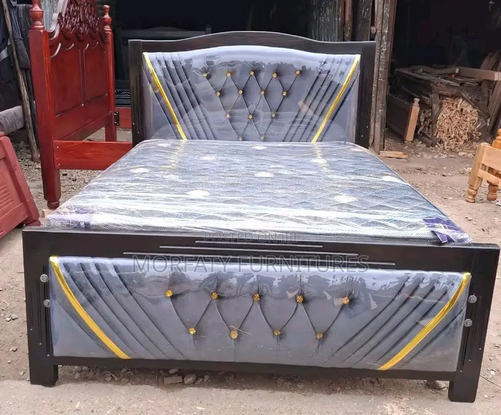 Grey Moket Bed