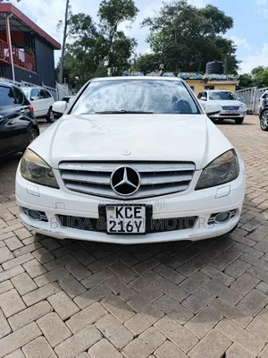 Mercedes-Benz C200 2009 White