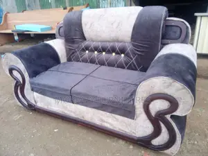 Grey Kangaroo Seat