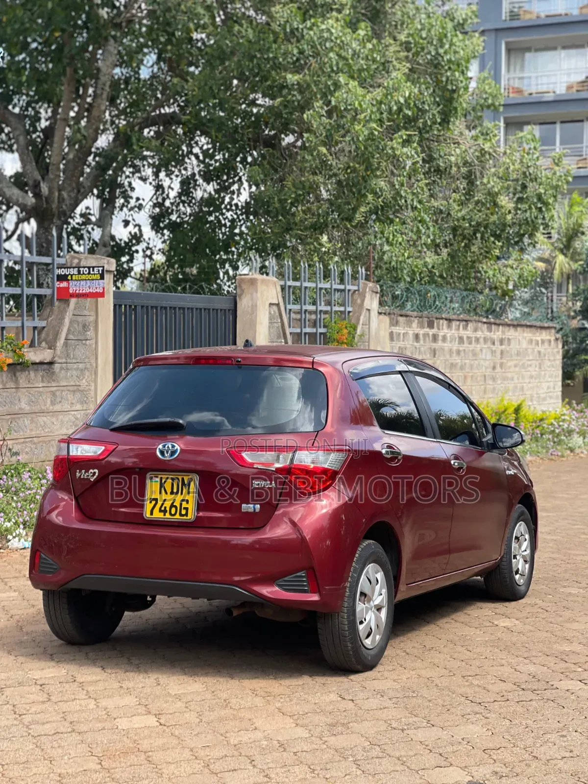 Toyota Vitz 2017 Red