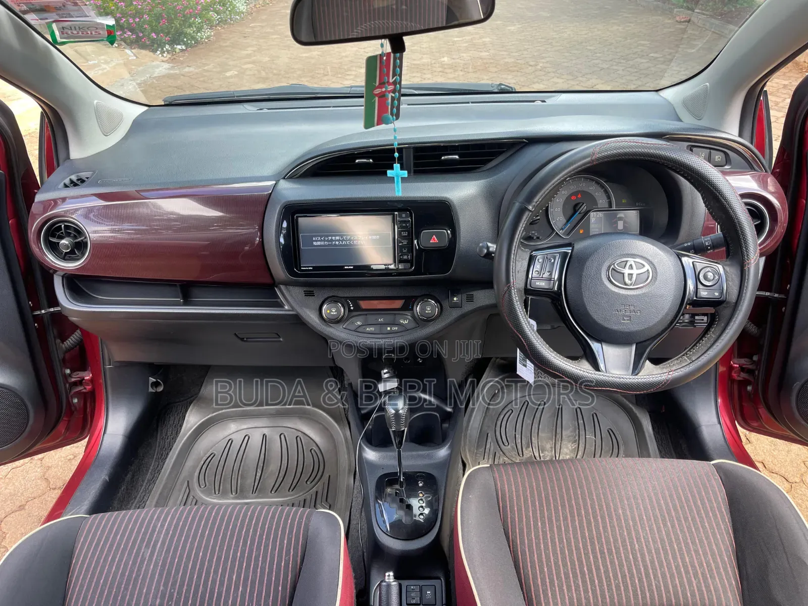 Toyota Vitz 2017 Red